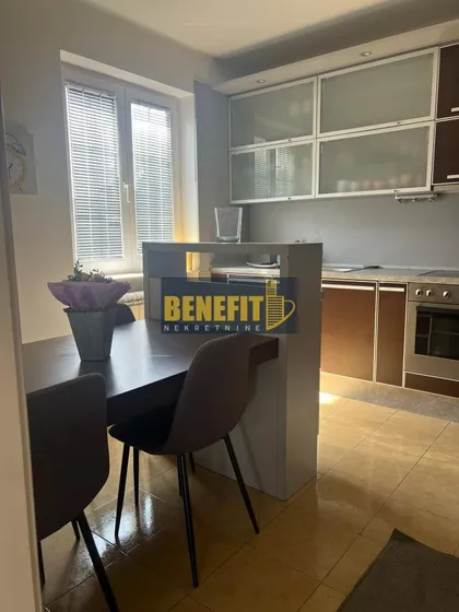 Južni Bulevar | 4zida.rs