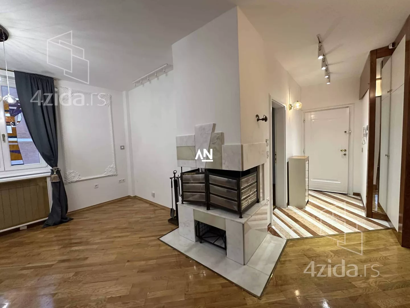 Petosoban stan | 4zida