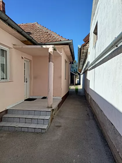 Cara Lazara 61 | 4zida.rs