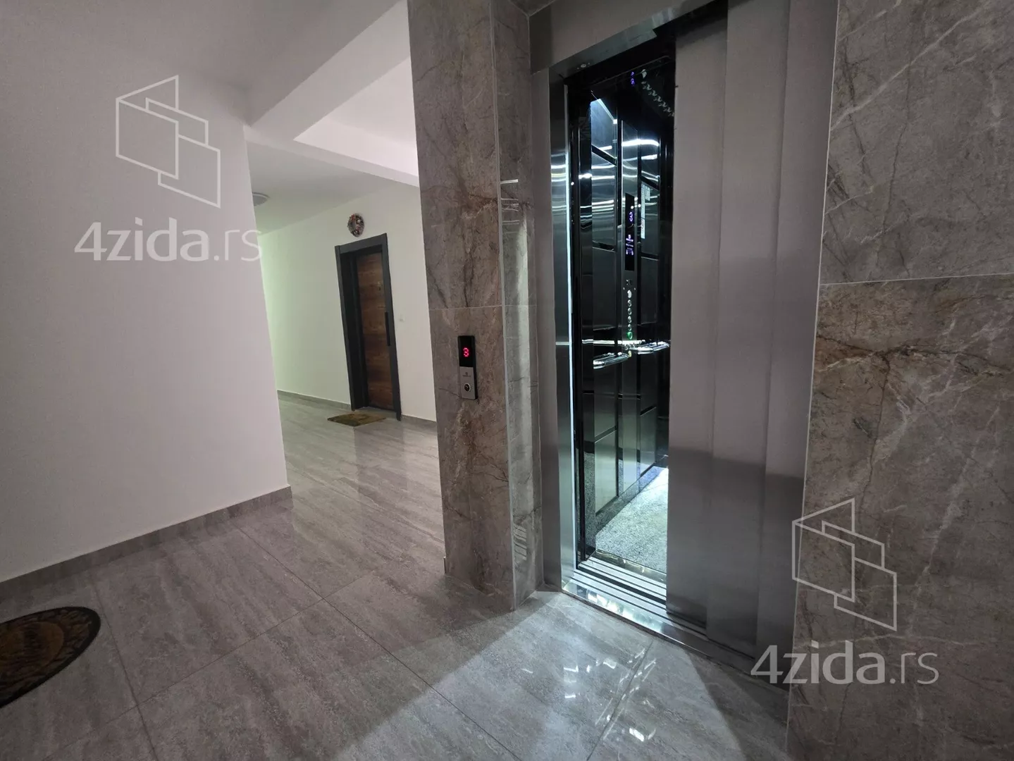 Troiposoban stan | 4zida