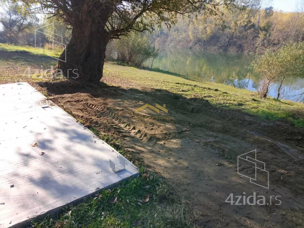 Plac | 4zida