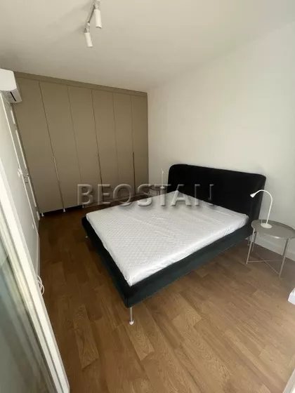 Smiljaniceva | 4zida.rs