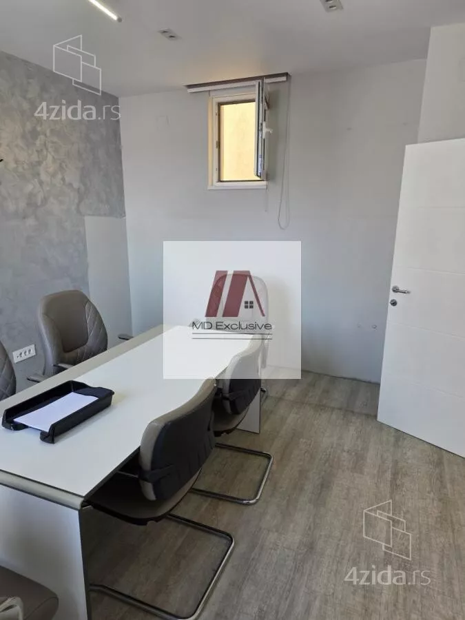 Šestosoban stan | 4zida