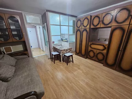 Segedinski Put 15 | 4zida.rs