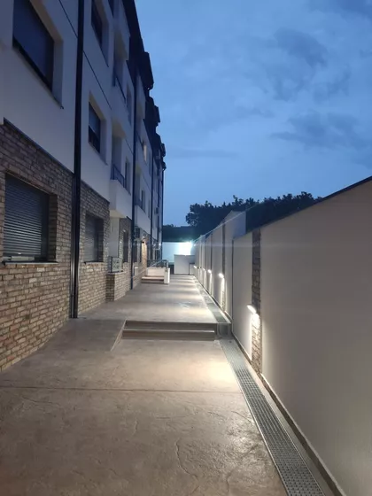 Bulevar Jna | 4zida.rs