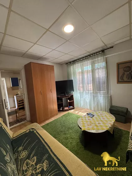PAP PAVLA | 4zida.rs