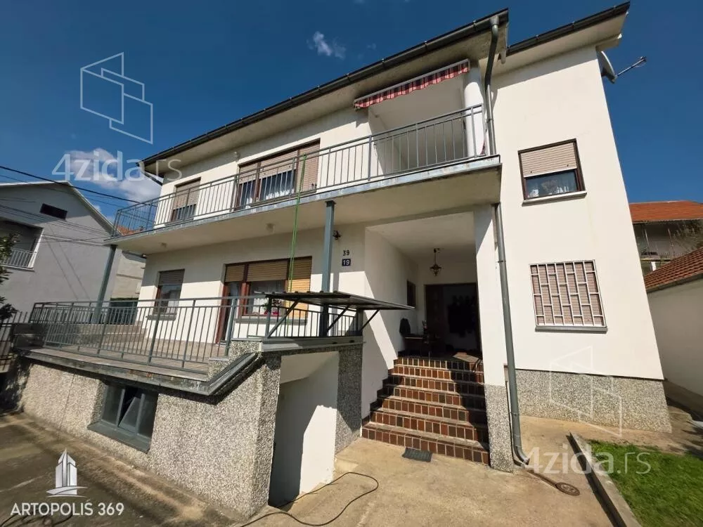 3-etažna kuća | 4zida