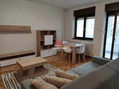 Petra Drapšina | 4zida.rs