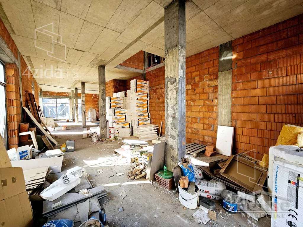 Poslovni prostor | 4zida