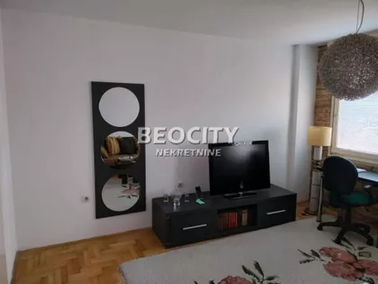 Branira Ćosića | 4zida.rs