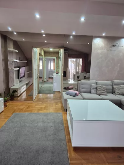 Kraljice Katarine | 4zida.rs