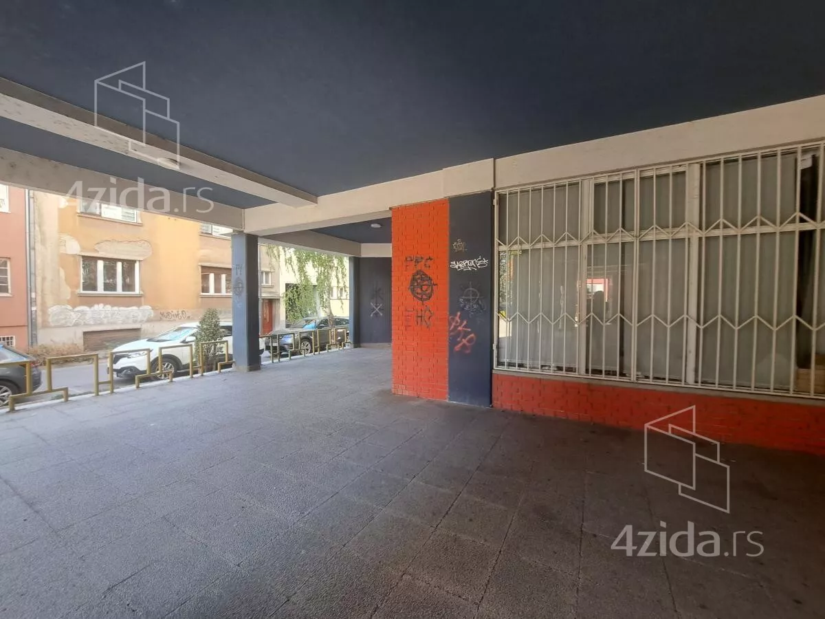 Poslovni prostor | 4zida