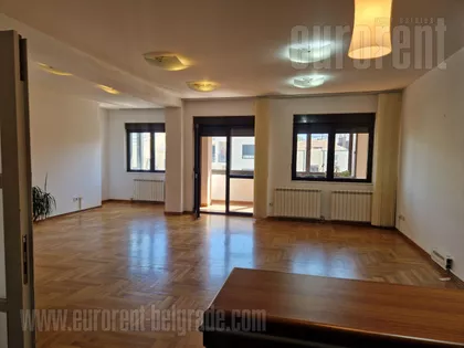 CRVENI KRST | 4zida.rs