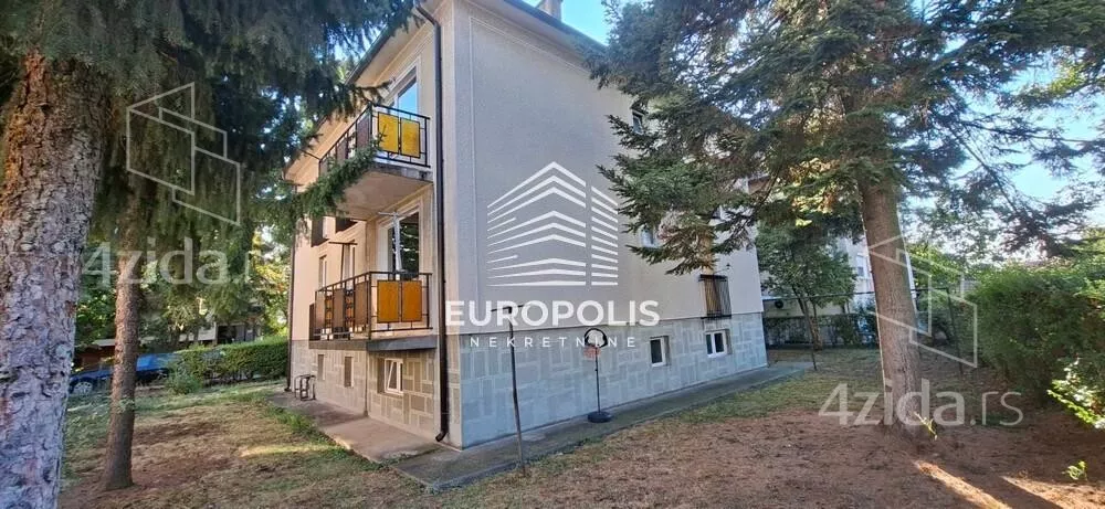 3-etažna kuća | 4zida