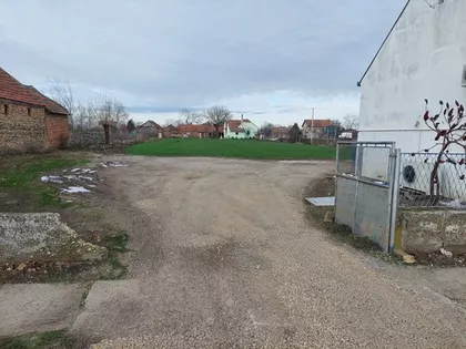 Opština Žitište, Banatsko Karađorđevo | 4zida.rs