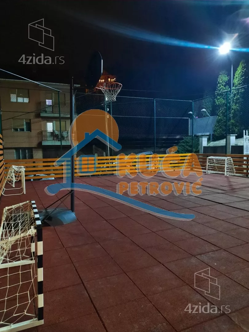 Garsonjera | 4zida
