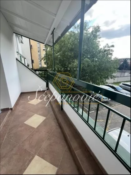 Cara Dušana | 4zida.rs