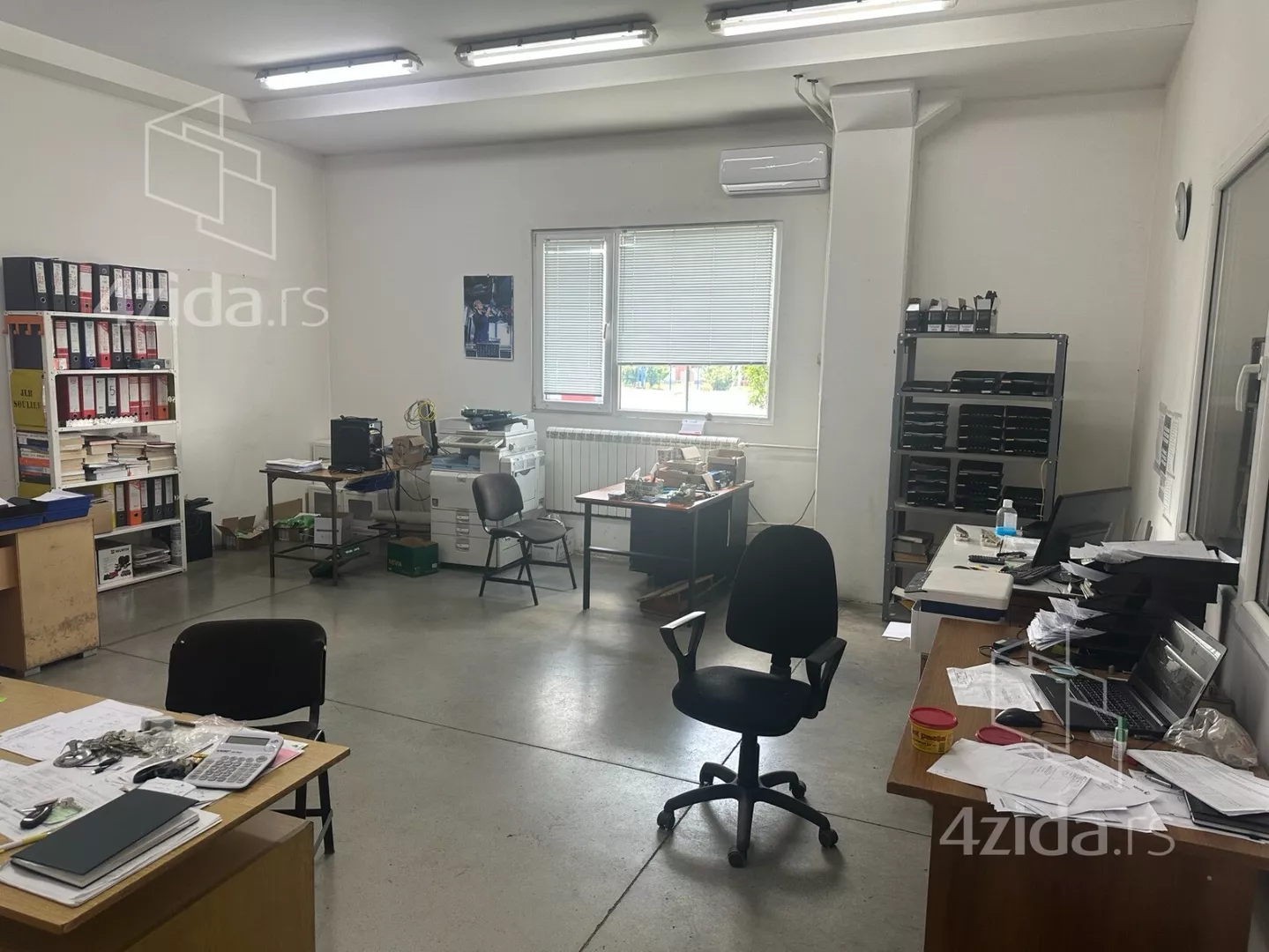Hala | 4zida
