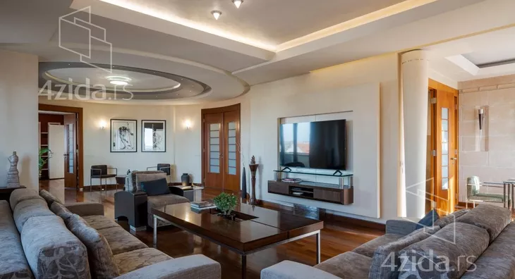 Petosoban stan | 4zida