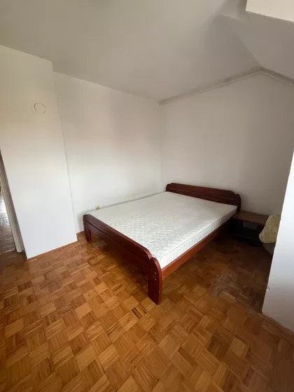 Kamenička | 4zida.rs