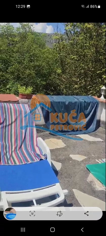 Niševac | 4zida.rs
