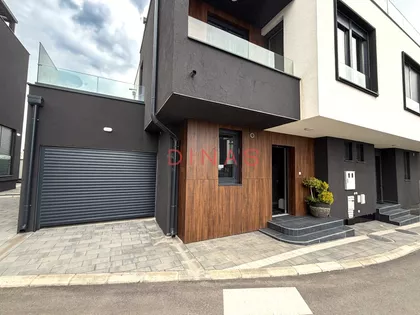 Alibegovac | 4zida.rs