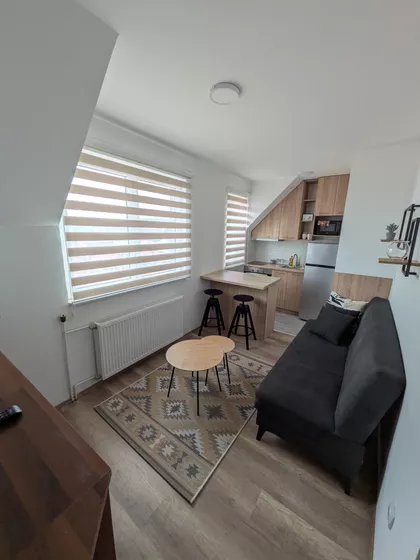 Cara Uroša 15 | 4zida.rs