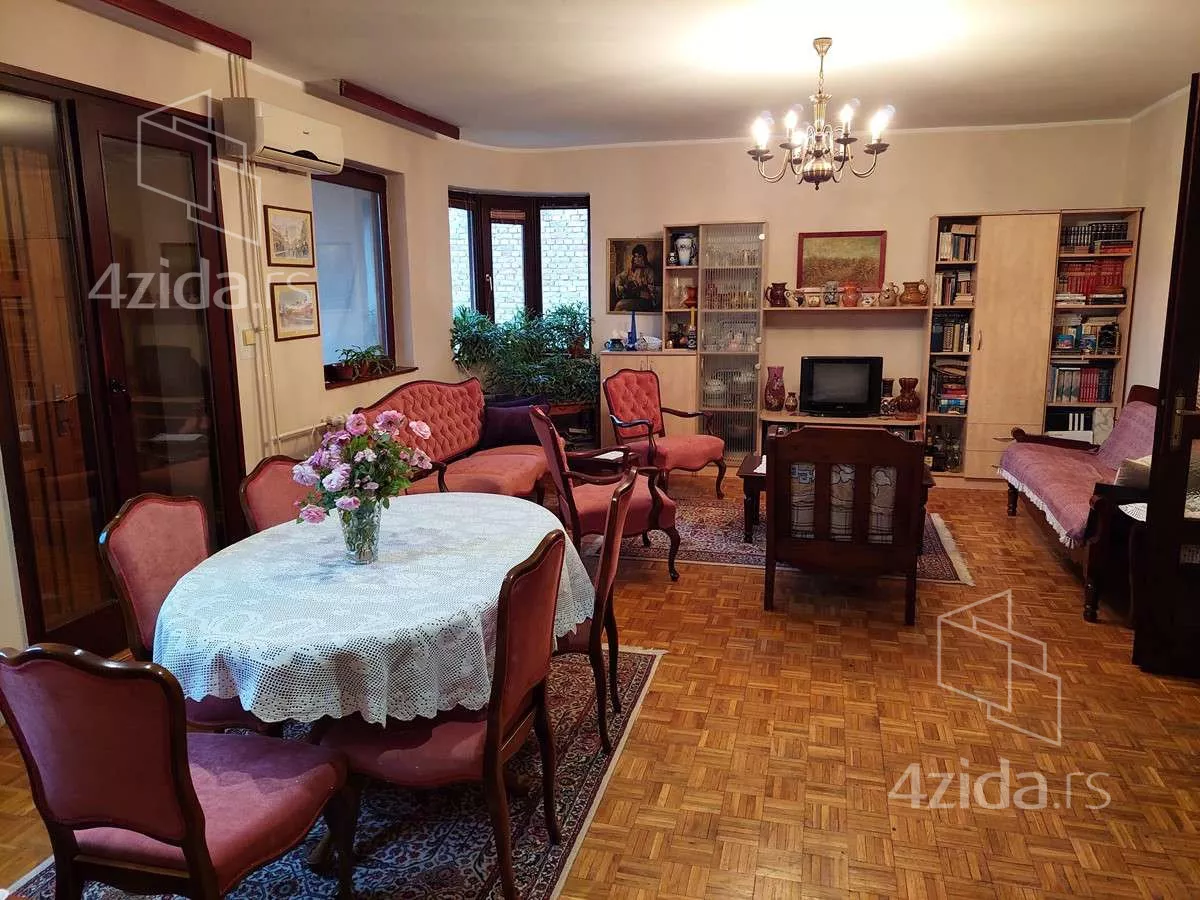 3-etažna kuća | 4zida