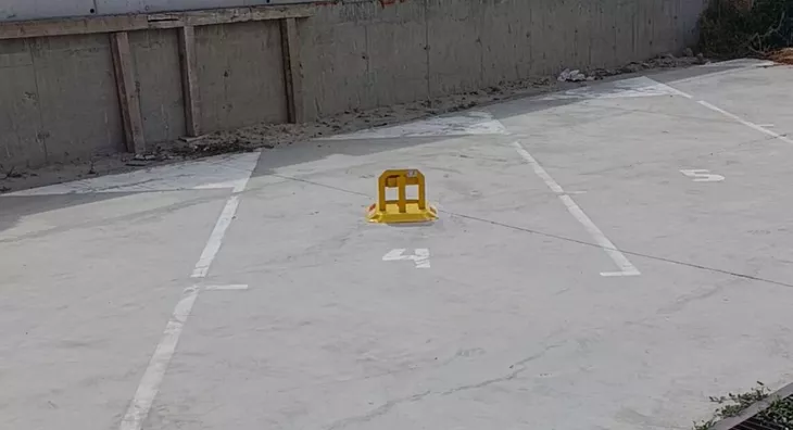 Parking | 4zida