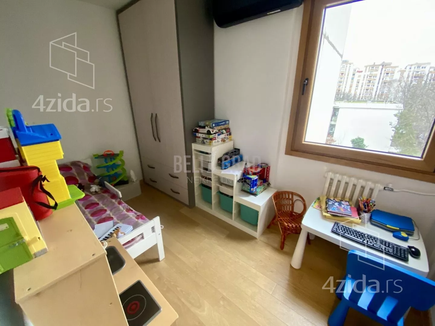 Troiposoban stan | 4zida