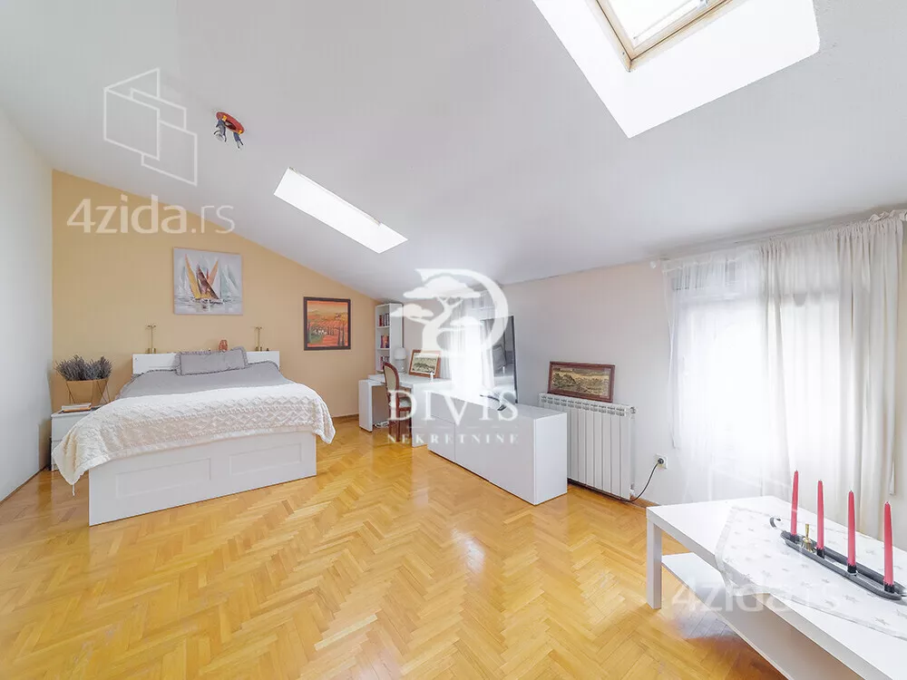 Petosoban stan | 4zida