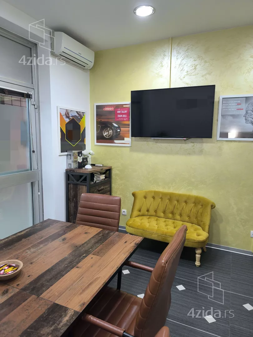 Poslovni prostor | 4zida