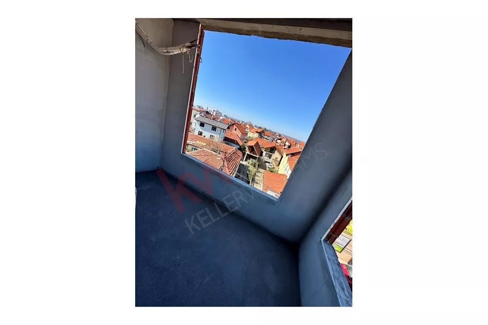 Šestosoban stan | 4zida