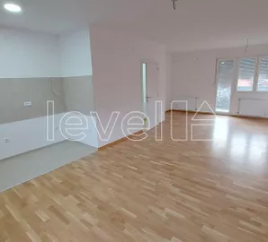 Adice, Gradske lokacije, Novi Sad, 4.0 stan | 4zida.rs