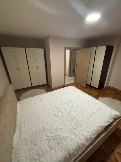 Trg Đačkog Bataljona 6 | 4zida.rs