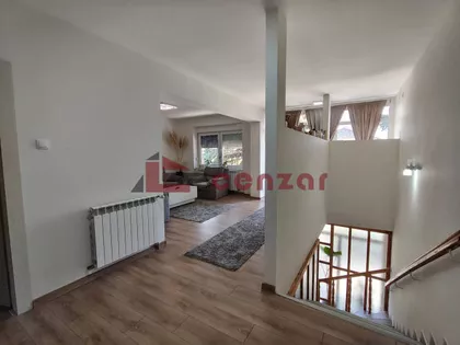 Mali Radanovac | 4zida.rs