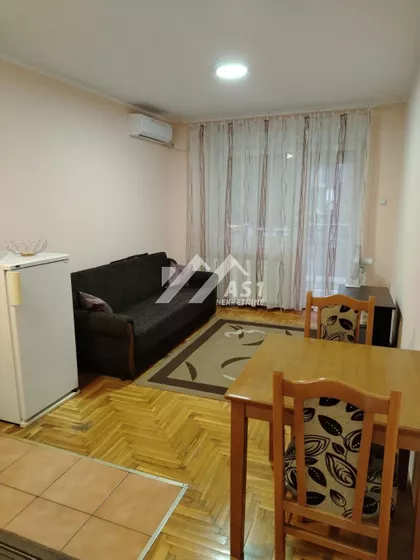 Hadži Ruvimova | 4zida.rs