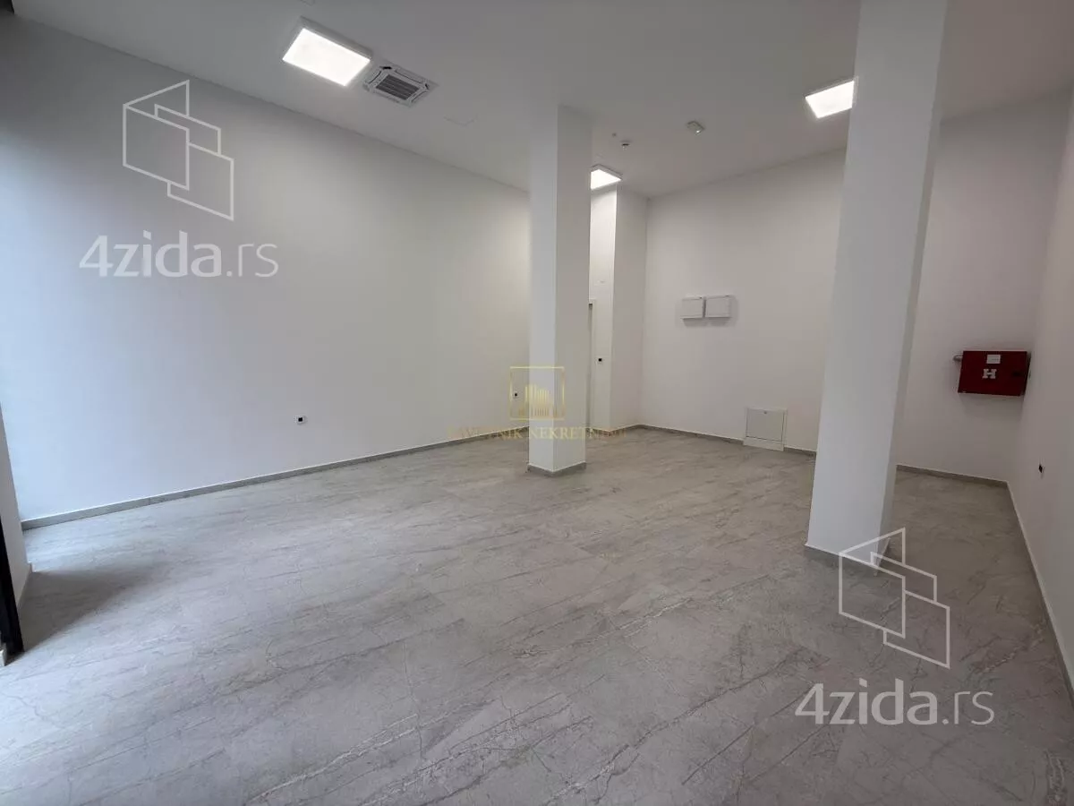 Poslovni prostor | 4zida