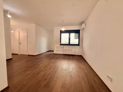 Hala Pionir | 4zida.rs