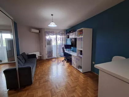 Grbavica | 4zida.rs