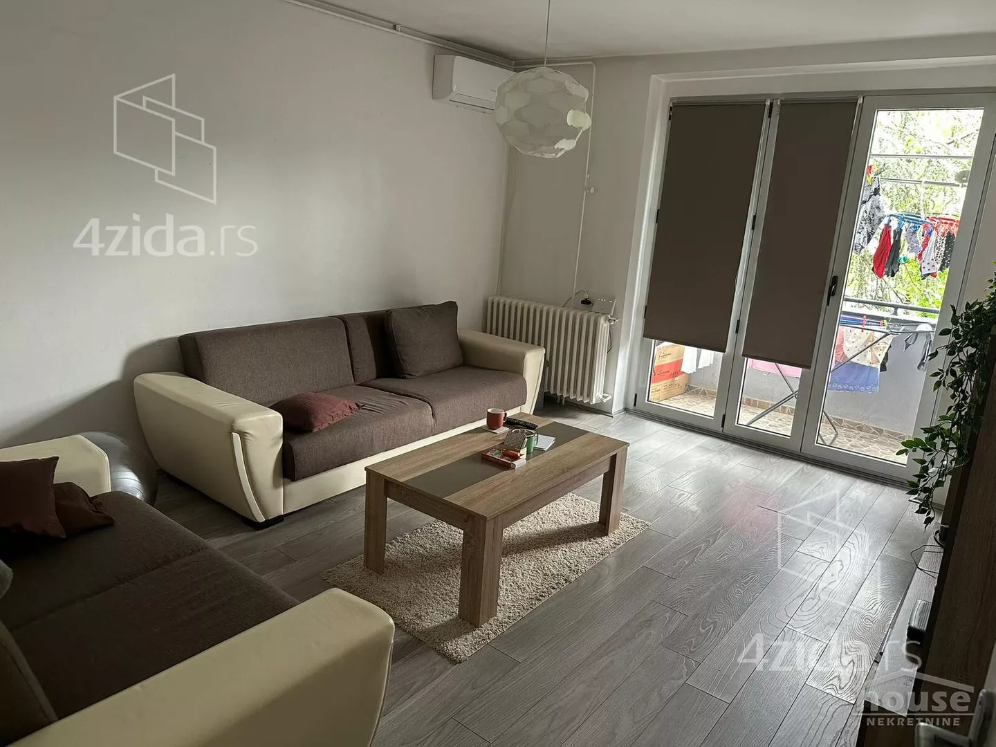 Jednoiposoban stan | 4zida