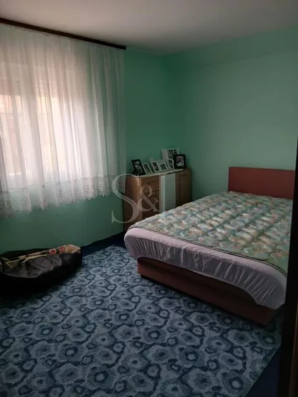 Srpski Miletić | 4zida.rs