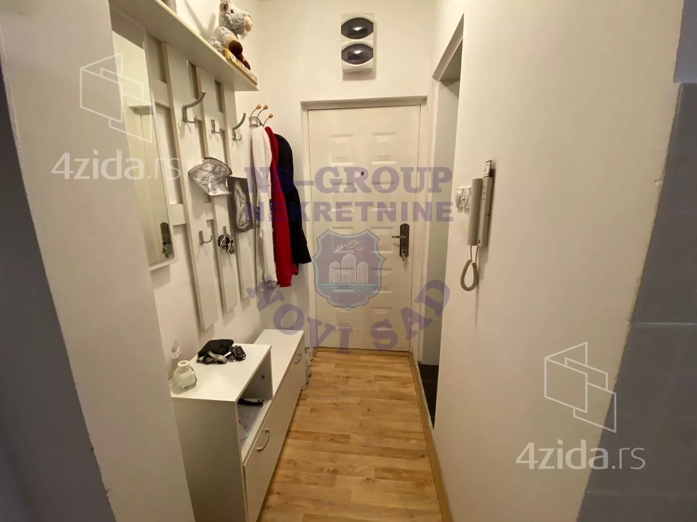 Jednoiposoban stan | 4zida