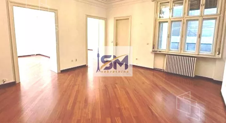 Šestosoban stan | 4zida