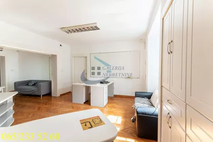 Makedonska | 4zida.rs