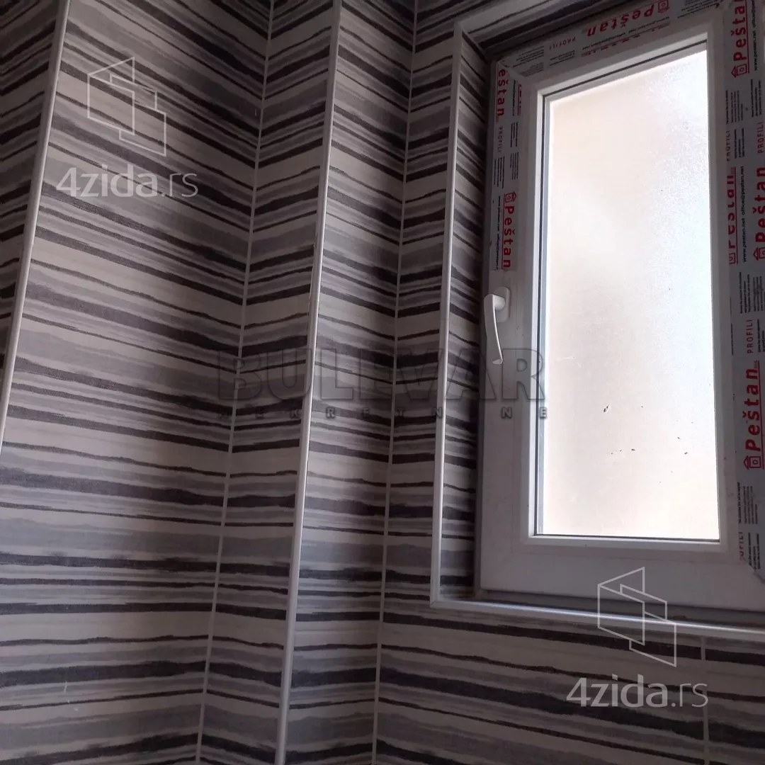 Lokal | 4zida