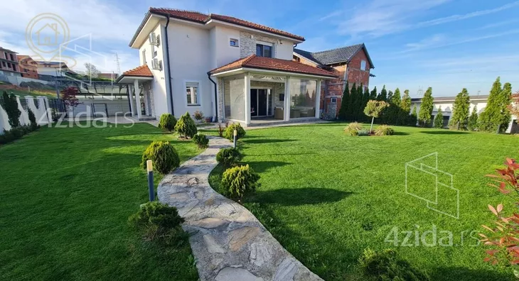 Kuća | 4zida