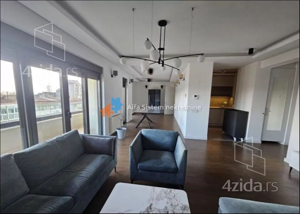 Troiposoban stan | 4zida