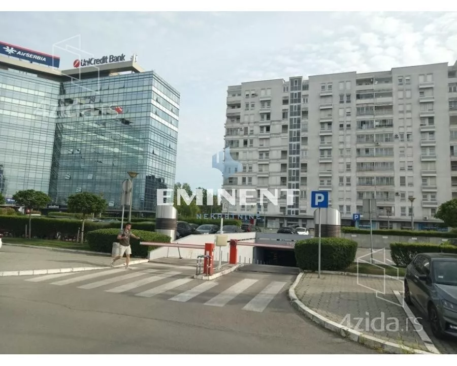 Garaža | 4zida