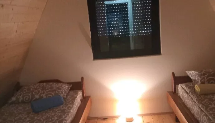 5-etažna kuća | 4zida